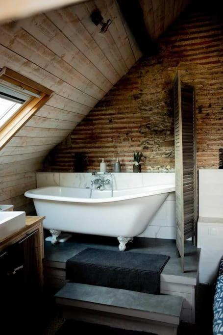 Loft Charmant Dans Le Centre Historique Nantes Exterior photo